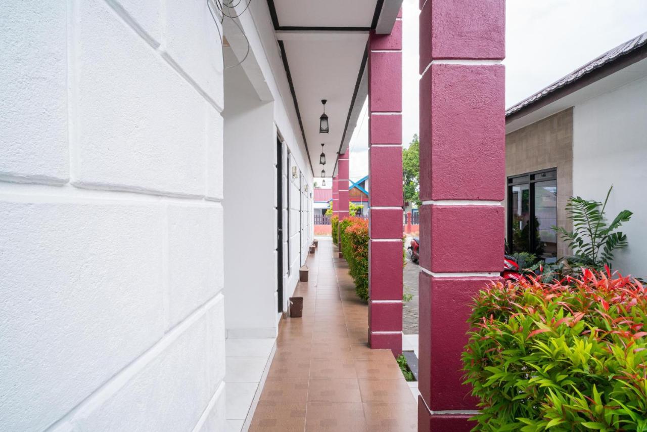 Reddoorz @ Wisma Pangrango Palangkaraya Buitenkant foto