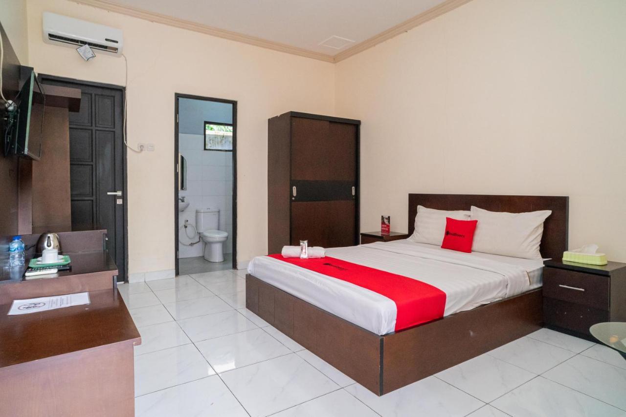 Reddoorz @ Wisma Pangrango Palangkaraya Buitenkant foto