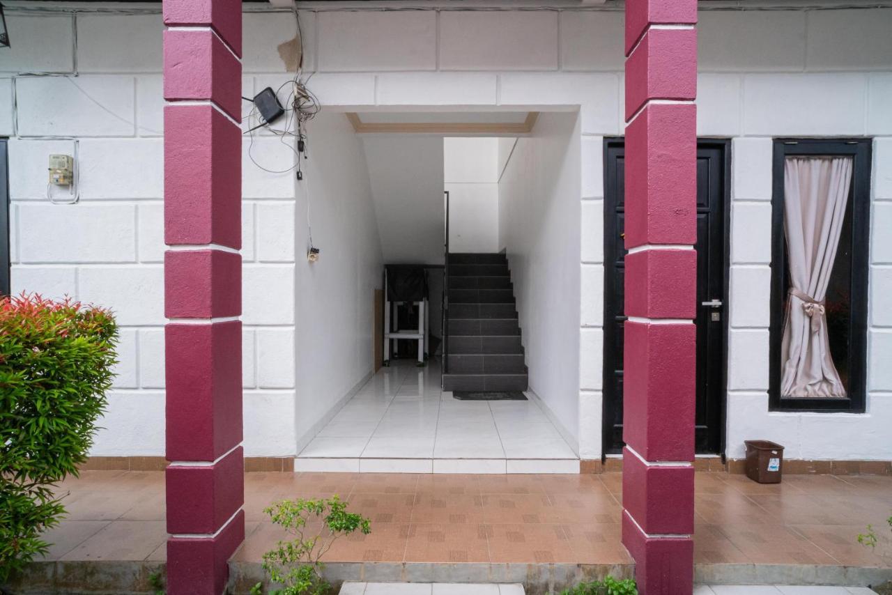 Reddoorz @ Wisma Pangrango Palangkaraya Buitenkant foto